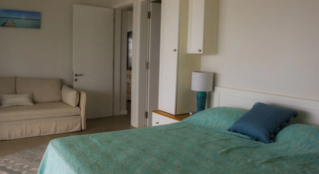 Sea Rock by Horizon Holidays