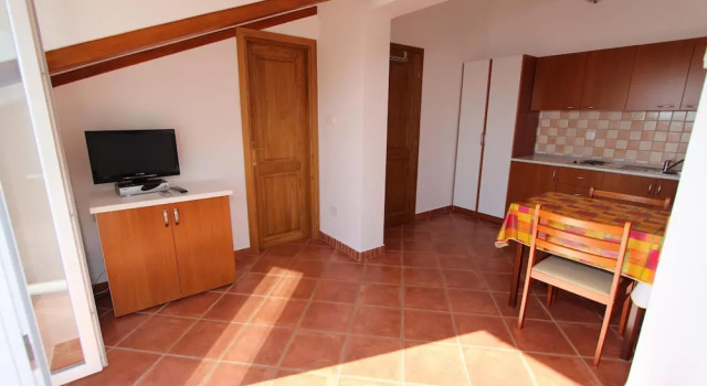 Двухместная студия с балконом Apartments Elida