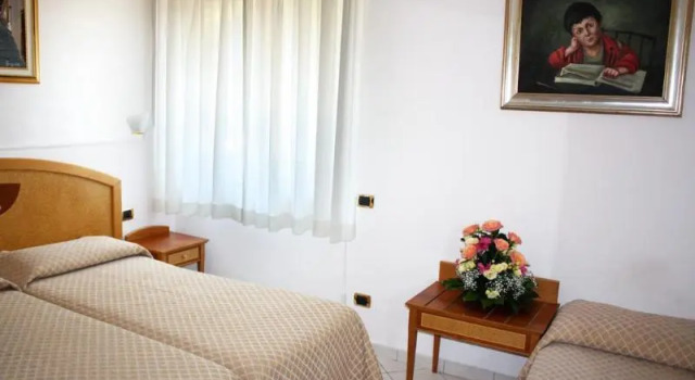 Трёхместный номер Standard с балконом Hotel Savoia Sorrento