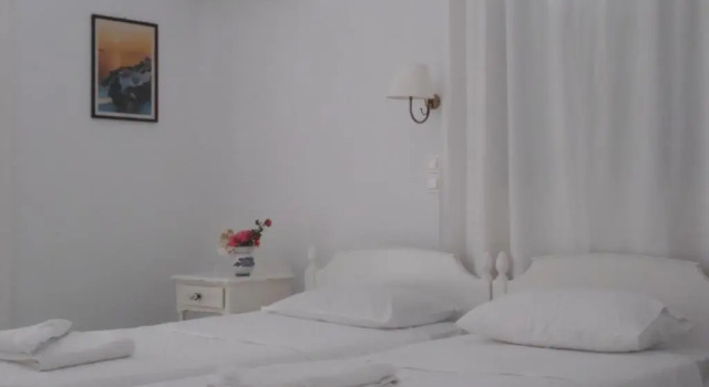Трёхместный номер Standard Nissiotiko Hotel