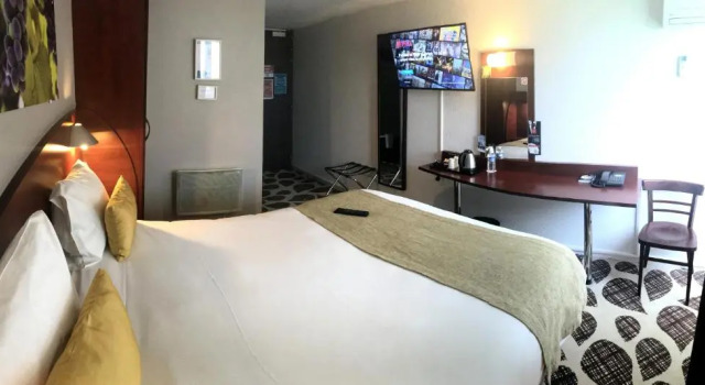 Одноместный номер Standard Contact Hôtel Le Provençal Bordeaux Lac