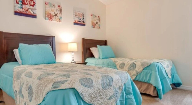 Comfy and Spacious Near Disney With Pool - 4bd/3ba #4hl124, Book Feriehus Hoteller i Four Corners med pool, Swimmingpool