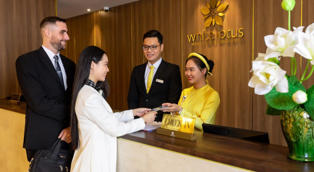 Номер Deluxe White Lotus Hue Hotel