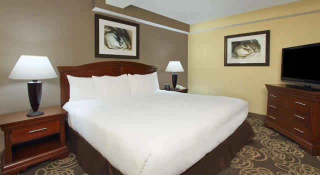 Двухместный номер Standard DoubleTree by Hilton Mahwah