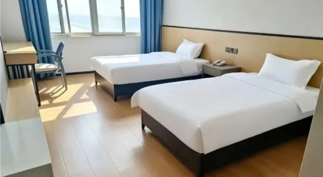 Двухместный семейный люкс Bona Hotel (Jinzhou Century Square)