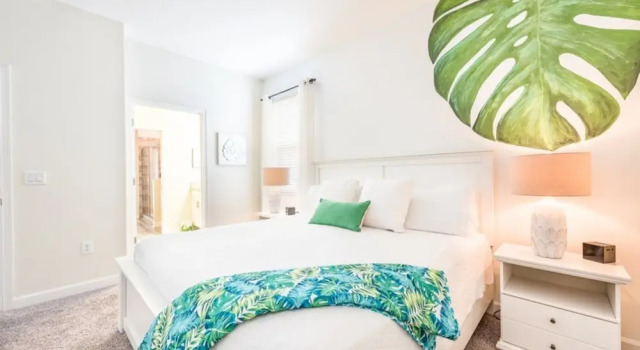 Rent a Luxury Villa on Champions Gate Resort, Minutes From Disney, Orlando Villa 2988, Buchen Sie Villa Hotels in Four Corners mit Pool, Schwimmbad