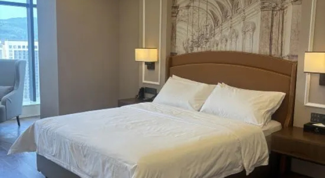 Номер Superior с видом на улицу Vienna International Hotel (Zhangjiajie Tianmenshan Branch)