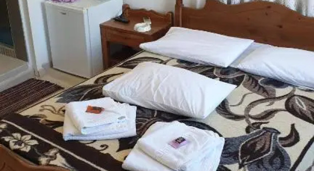 Maro Rooms