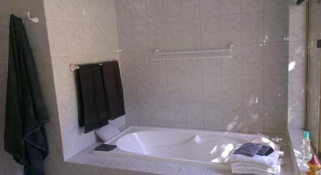 The Vines Avenue Guesthouse, Reserva ahora Hotel The Vines 