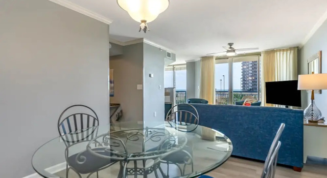 Ocean View Condo Just Steps Away From The Beach - 106 Brighton 2 Bedroom Condo, Забронировать Отель СПА-отели Миртл-Бич, рядом с Hibben Memorial Park, SPA-услуги