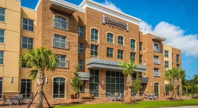 Кровать в общем номере Staybridge Suites Charleston - Mount Pleasant by IHG
