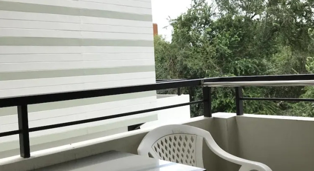 Двухместный номер Standard с балконом Sunshine Hostel