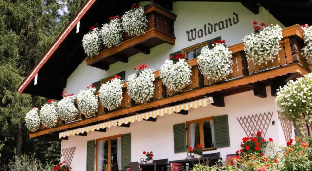 Landhaus am Waldrand, Varaa Lomakoti Hotellit Baijeri pysäköinnillä, Pysäköinti