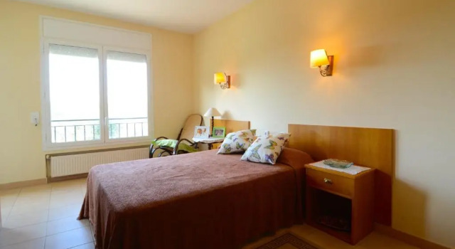 Villa La Romaguera, Buchen Sie Villa Villen in Garrigolas, Villa