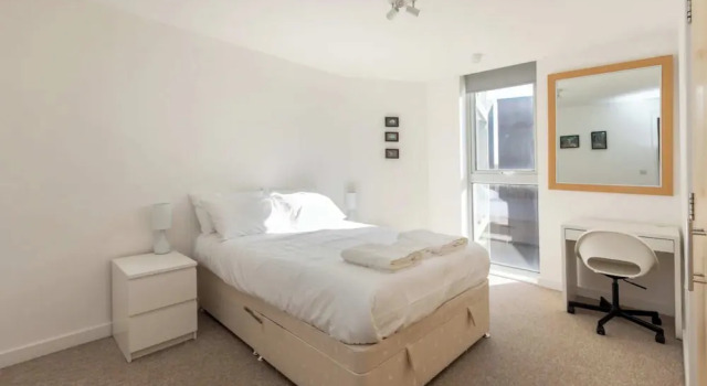 Bright & Airy 1 Bedroom Apartment in Trendy Peckham