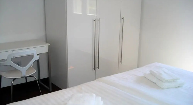Neven - Economic Apartment Close to sea - A5 II kat, Book Apartment Banj Pasman Island