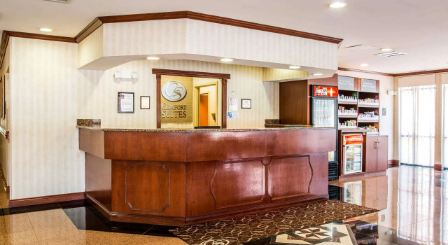 Comfort Suites Canton - Detroit