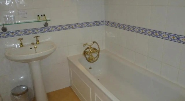 Двухместный номер Classic Charles Cotton Hotel