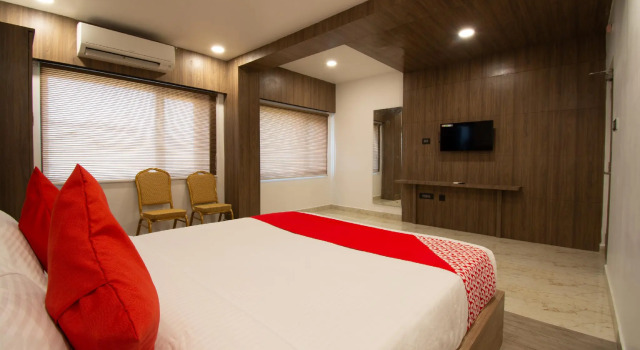 Люкс Standard Capital O 23031 V Hotel