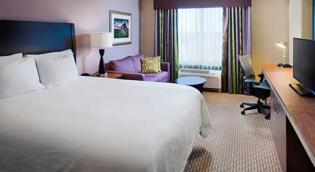 Номер Premium Hilton Garden Inn Hartford North-Bradley International Airport