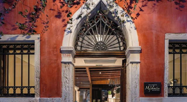 Palazzetto MyVenice, Забронировать Отель Отели Венеции с парковкой, рядом с Железнодорожный вокзал Венеция Санта Лючия, Парковка