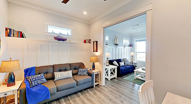 New Listing! Newly Built Waterfront W/ Deck 2 Bedroom Home, Rezerwuj Hotel Port Bolivar Teksas