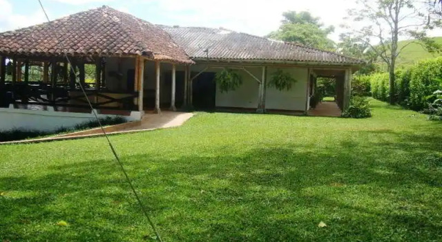 Hotel Campestre Rancho California, Rezervovat Hotel Hotely v Santander s parkováním, Parkování
