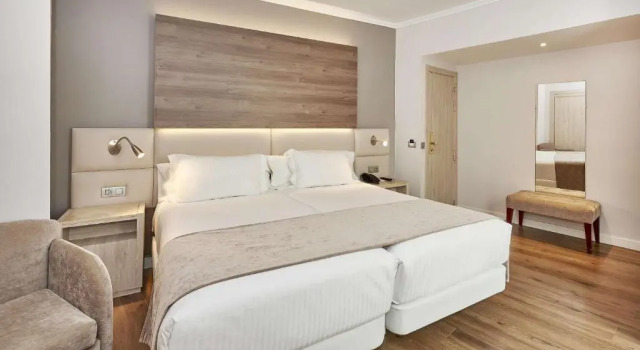 Двухместный номер Standard NH Córdoba Califa