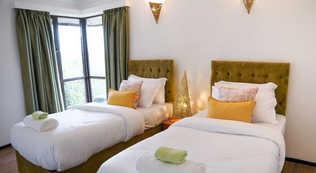 Mount Kenya Wildlife Estate at Ol Pejeta, Book Hotel Nanyuki Laikipia