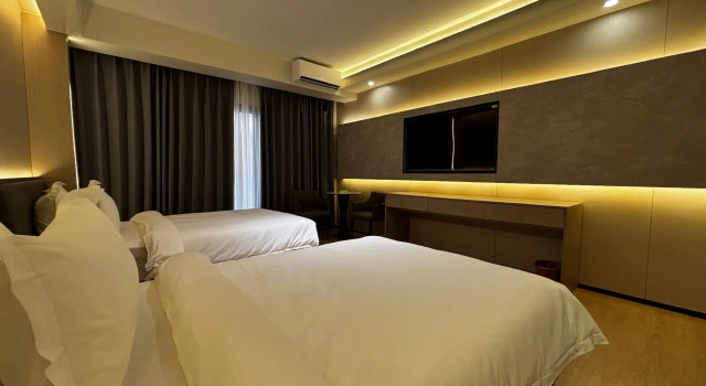 Lido De Paris Hotel, Rezerwuj Hotel Hotele SPA w Metro Manila, SPA