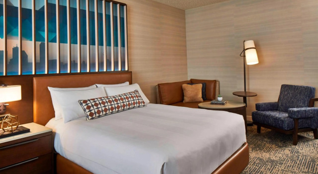 Renaissance Dallas Hotel, Забронировать Отель Даллас Dallas - Fort Worth Metropolitan Area, рядом с UT Southwestern Medical Center