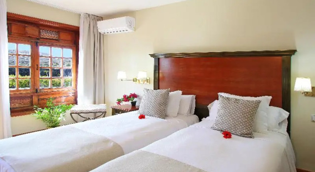 Двухместный номер Standard с балконом Hotel Rural Finca de La Florida