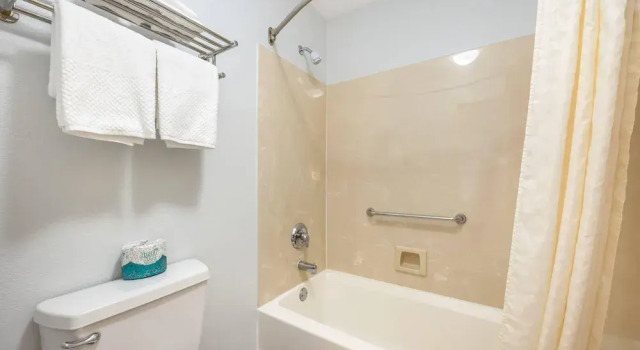 Номер Standard Suburban Studios Branson On The Strip