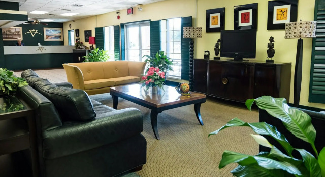 Vista Inn & Suites Tampa