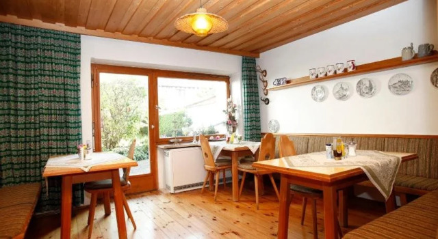 Gästehaus Kirner - Bad Feilnbach, Reserva ahora Hotel Bad Feilnbach Chiemgau