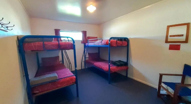 Кровать в общем номере (женский номер) Tongariro River Retreat