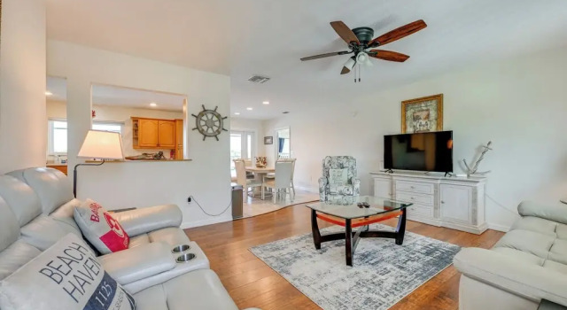 Canalfront Port Charlotte Getaway w/ Boat Dock!
