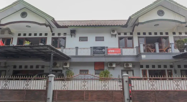 OYO 1221 Exclusive 48 Syariah, Prenota Hotel Cilandak 