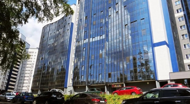 Apartments on M. Gorky Street, Book Apartment Industrial area 