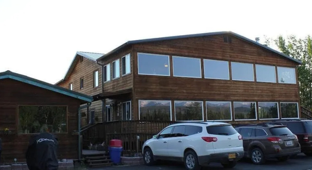 Denali Touch of Wilderness, Rezerwuj Hotel Hotele w Alaska z parkingiem, Parking