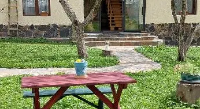Ioskas House, Buchen Sie Hostel Hostels in Mestia, Hostel