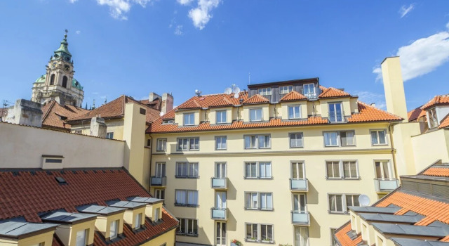 Charles Bridge Apartments, Забронировать Апартаменты/квартира Отели Праги с парковкой, рядом с Театр Svanda, Парковка