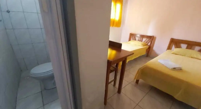 Трёхместный номер Standard Thalleys Hotel