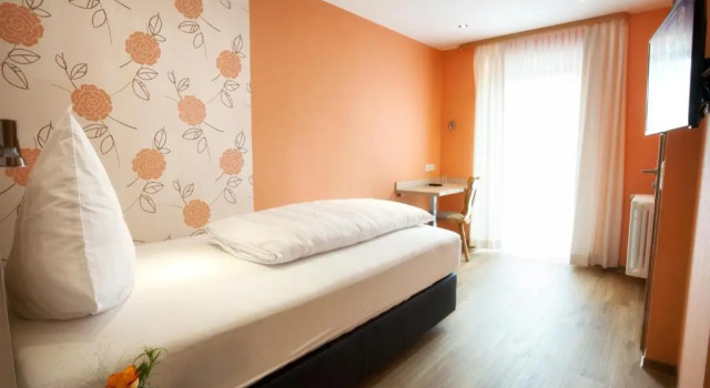 Одноместный номер Comfort с балконом Haus Hubertus