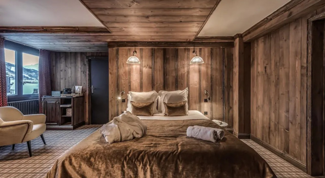 Пятиместный номер Standard с балконом Hotel & Spa Le Val dIsère