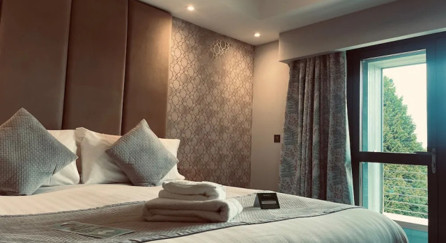 Двухместный номер Premium Boston West Hotel