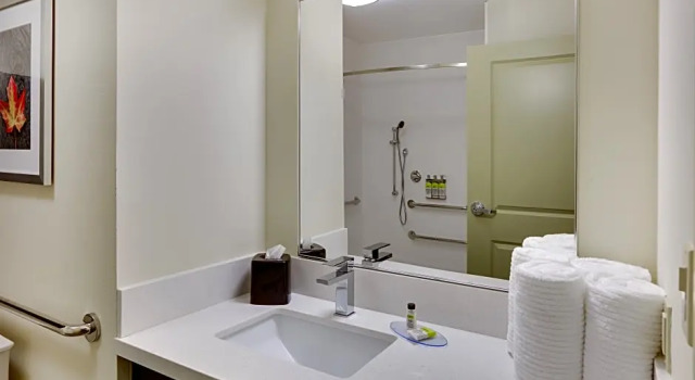 Двухместный люкс c 1 комнатой Candlewood Suites Dallas NW - Farmers Branch by IHG