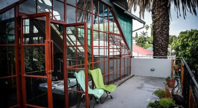 Коттедж (Sub)urban retreat