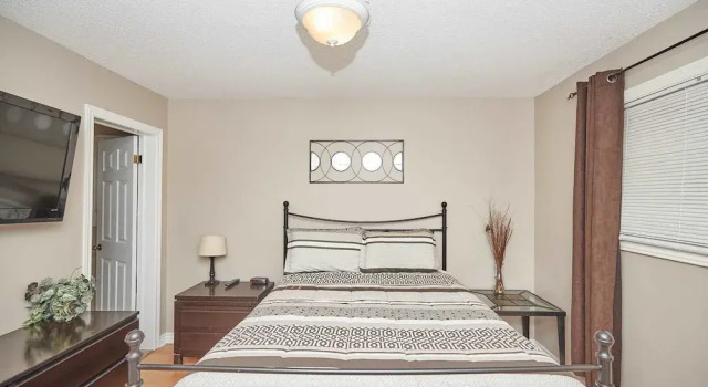 Crystal Haven, Book Hotel Fort Erie Ontario