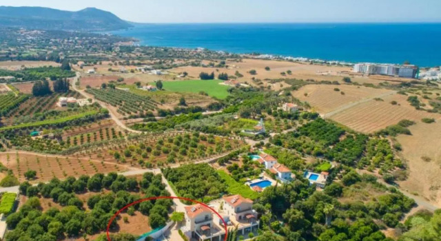 Вилла с 3 комнатами Villa Ira Finiki
